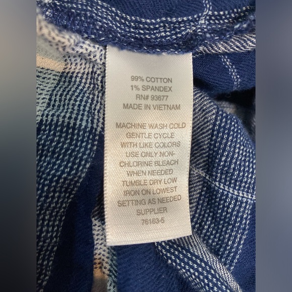 a.n.a. Blue Plaid Flannel Pullover LS Top Relaxed M Lightweight E4344 - Picture 6 of 6